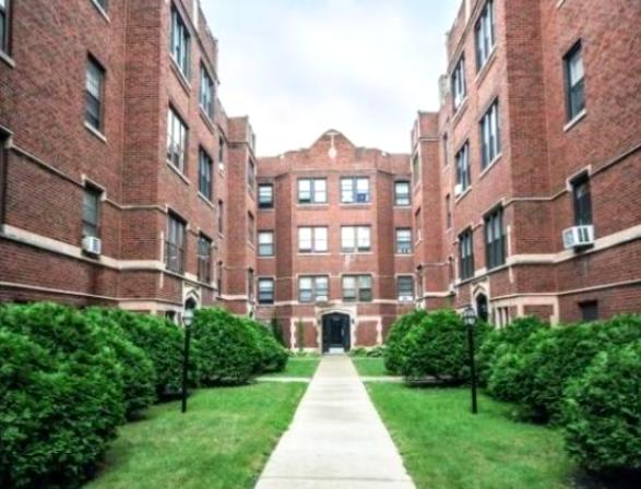 1364 W Estes Ave – photo 1