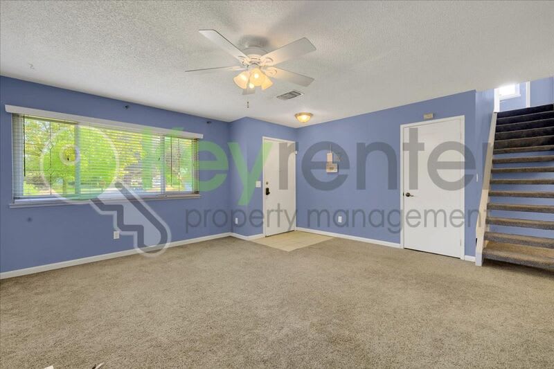 7005 Woodside Drive – photo 3