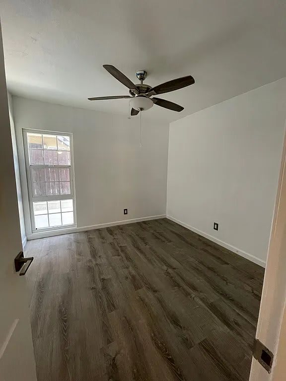 911 N Vineyard Ave – photo 5