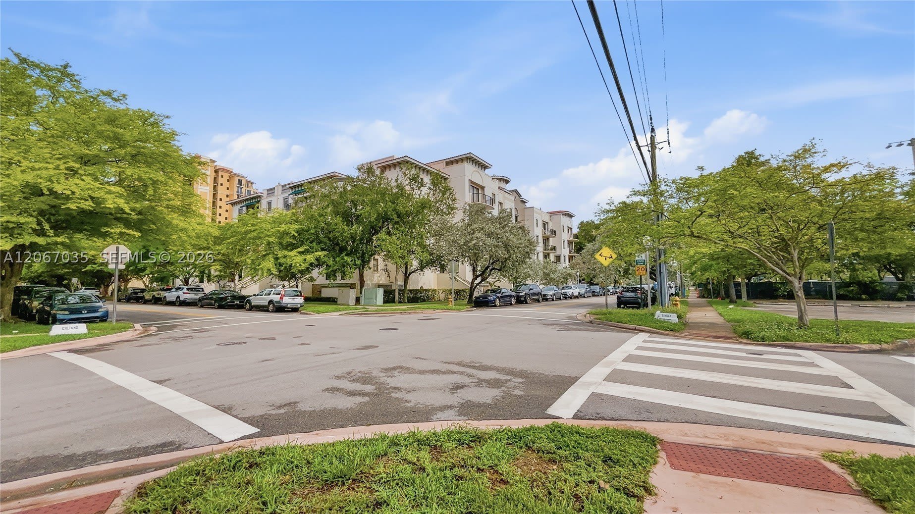 1650 Galiano St – photo 1