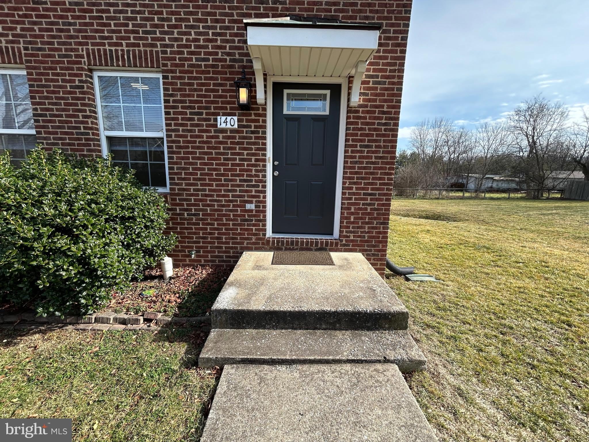 140 Lexington Court – photo 2