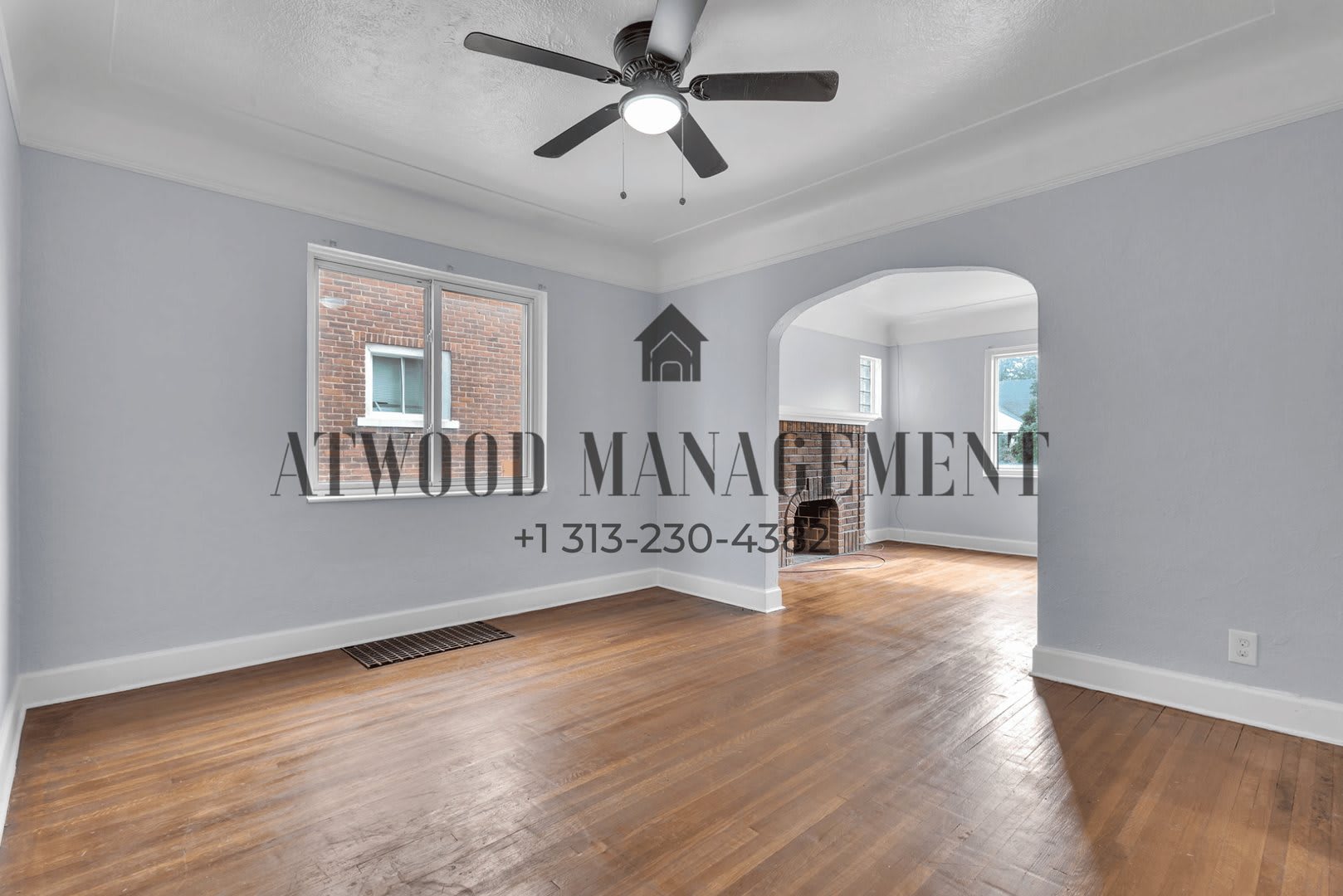 This beautifully updated 3-bedroom, 1-bath single-family home is ready for move-in! – photo 3