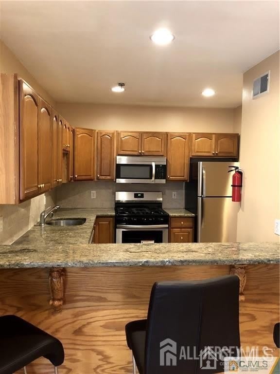 253 9th Street – photo 2