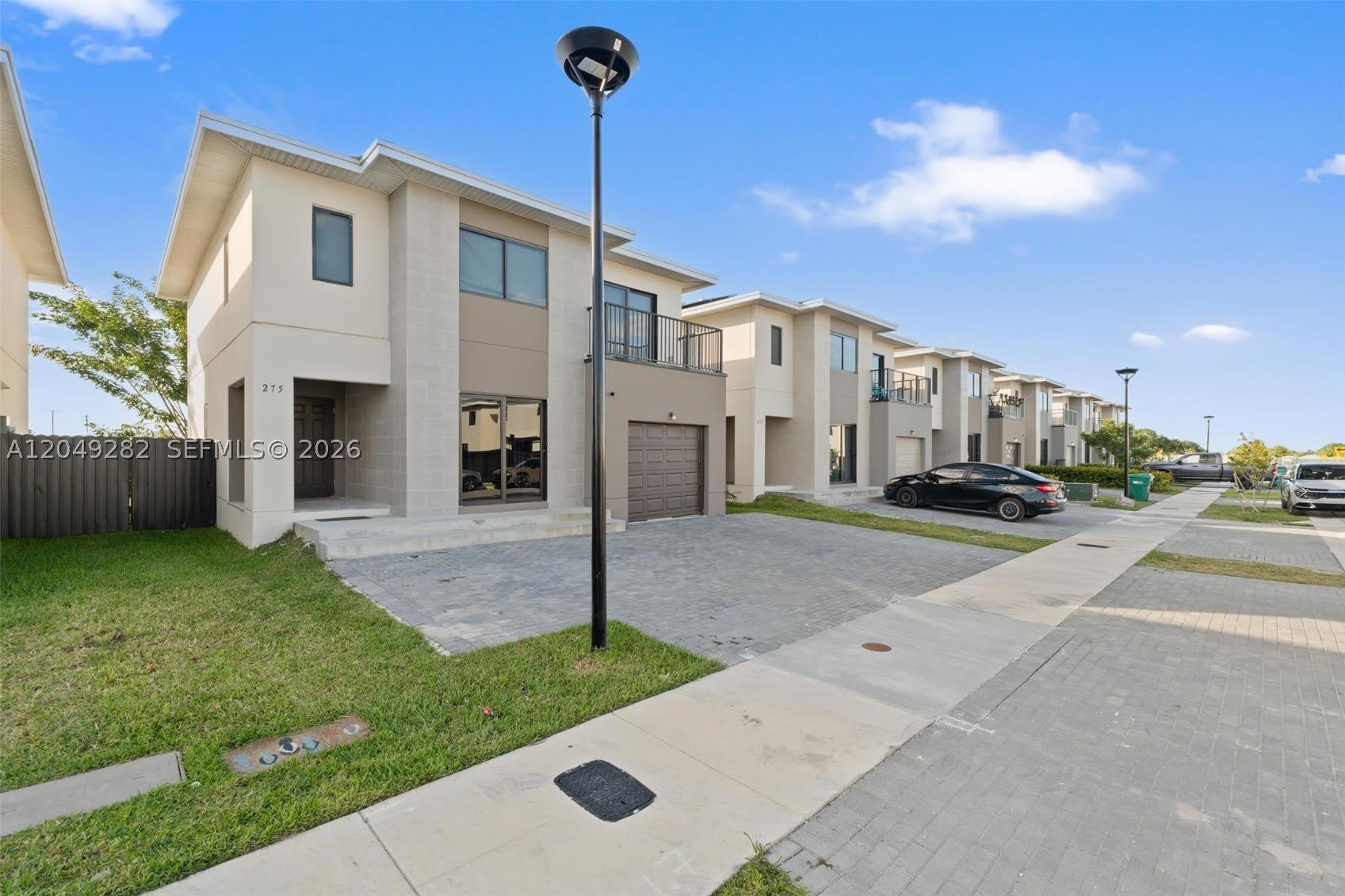 275 NW 13th Pl – photo 2