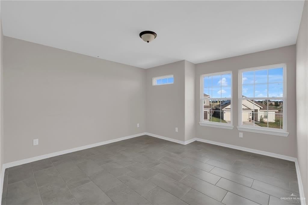 8303 N 33rd Lane – photo 5