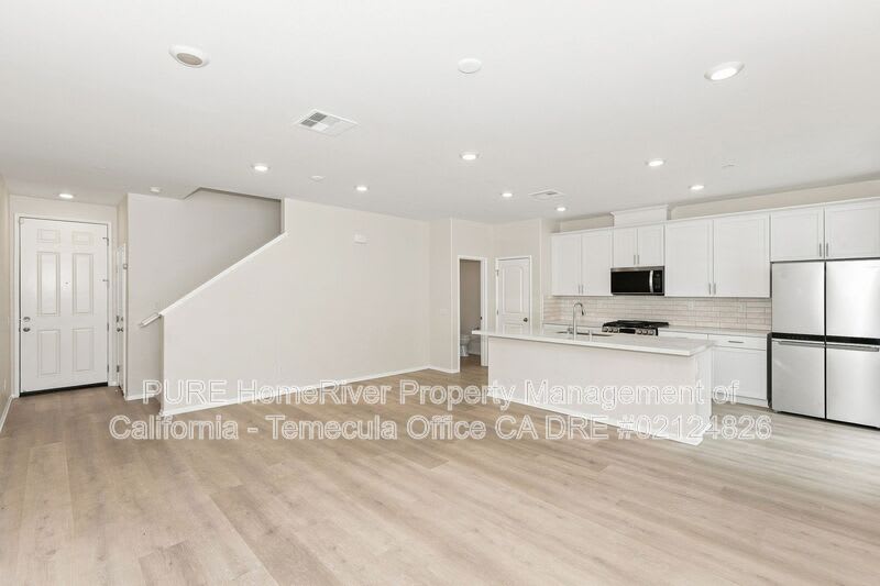 40702 Birchfield Drive – photo 4