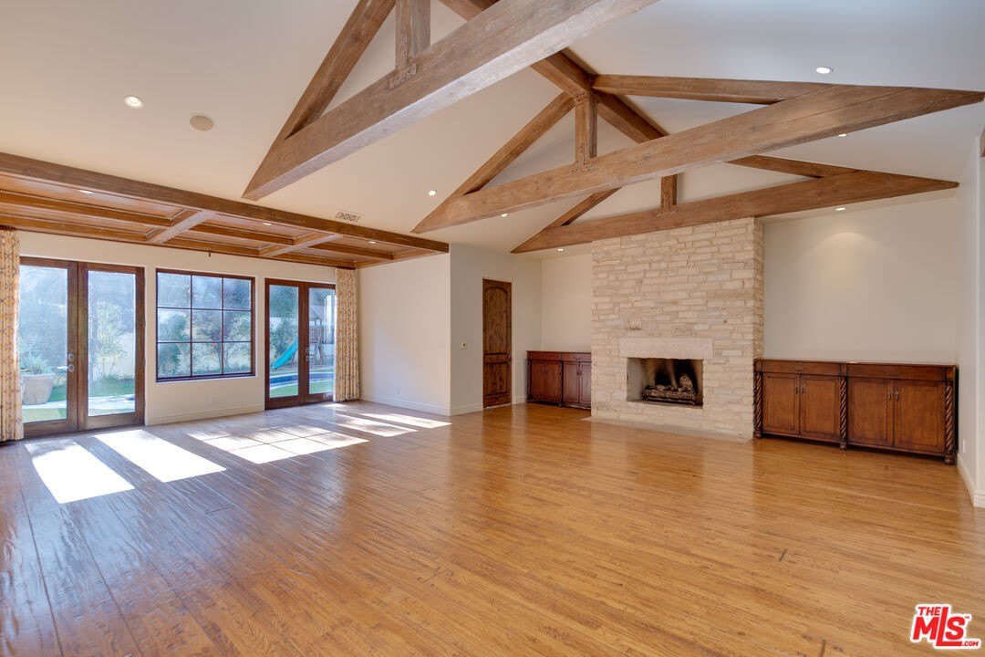 9530 Hidden Valley Rd – photo 4