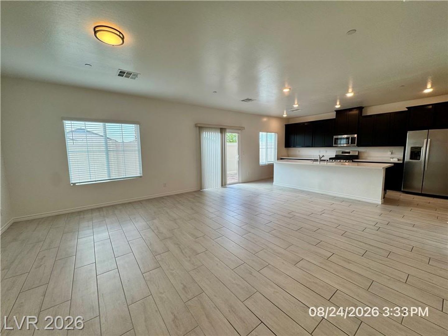 Modern Henderson Townhome with 2-Car Garage & Designer Finishes – photo 4