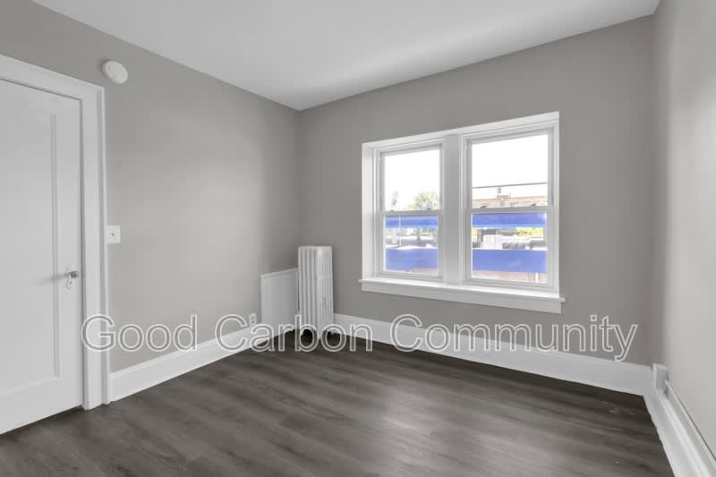 1016 Amherst St – photo 4