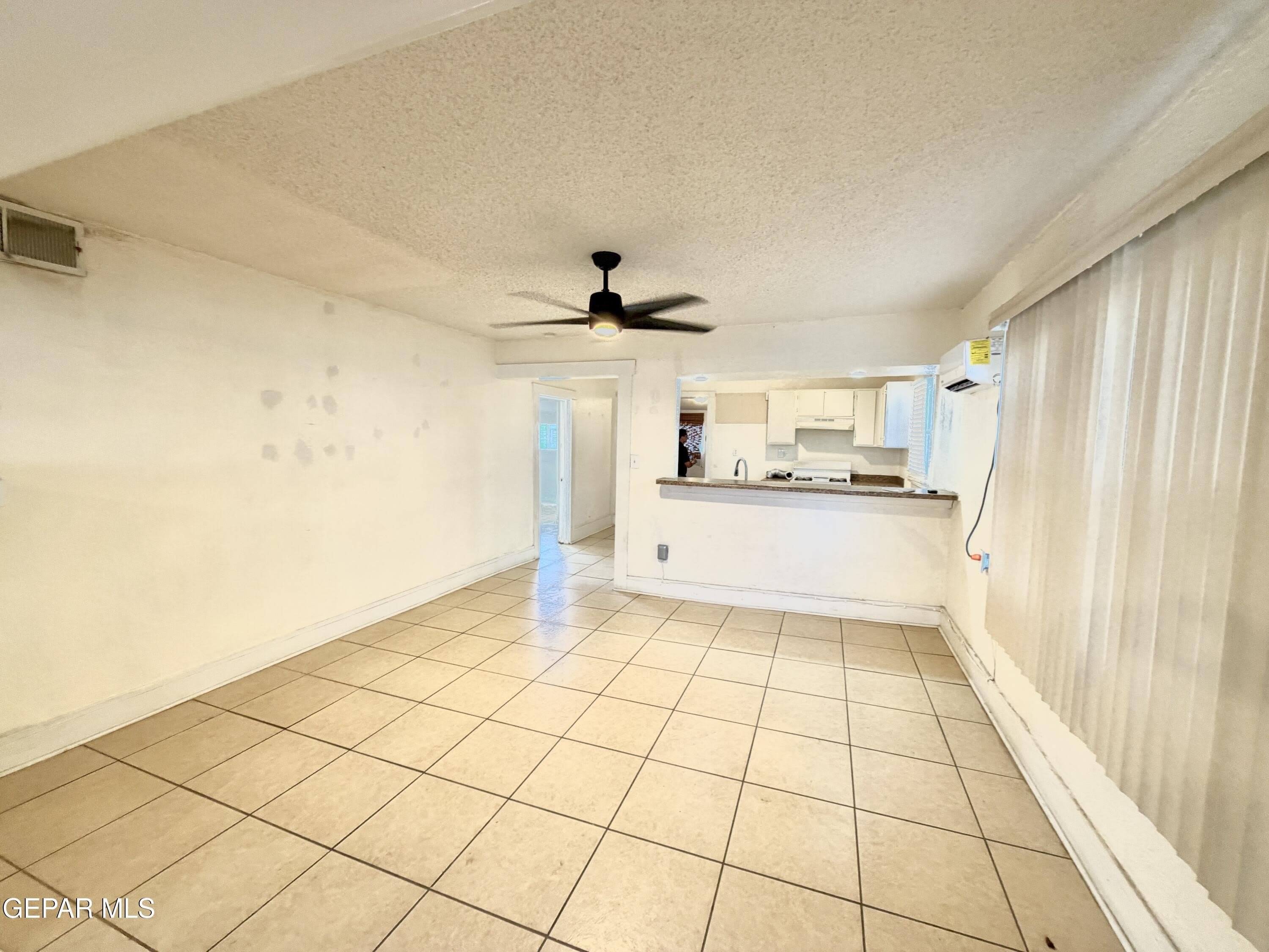 3429 TULAROSA Avenue – photo 5