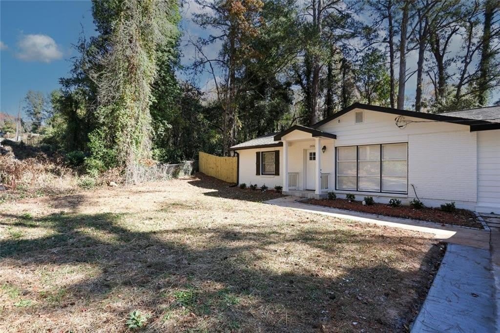 1508 Peachcrest Road – photo 2