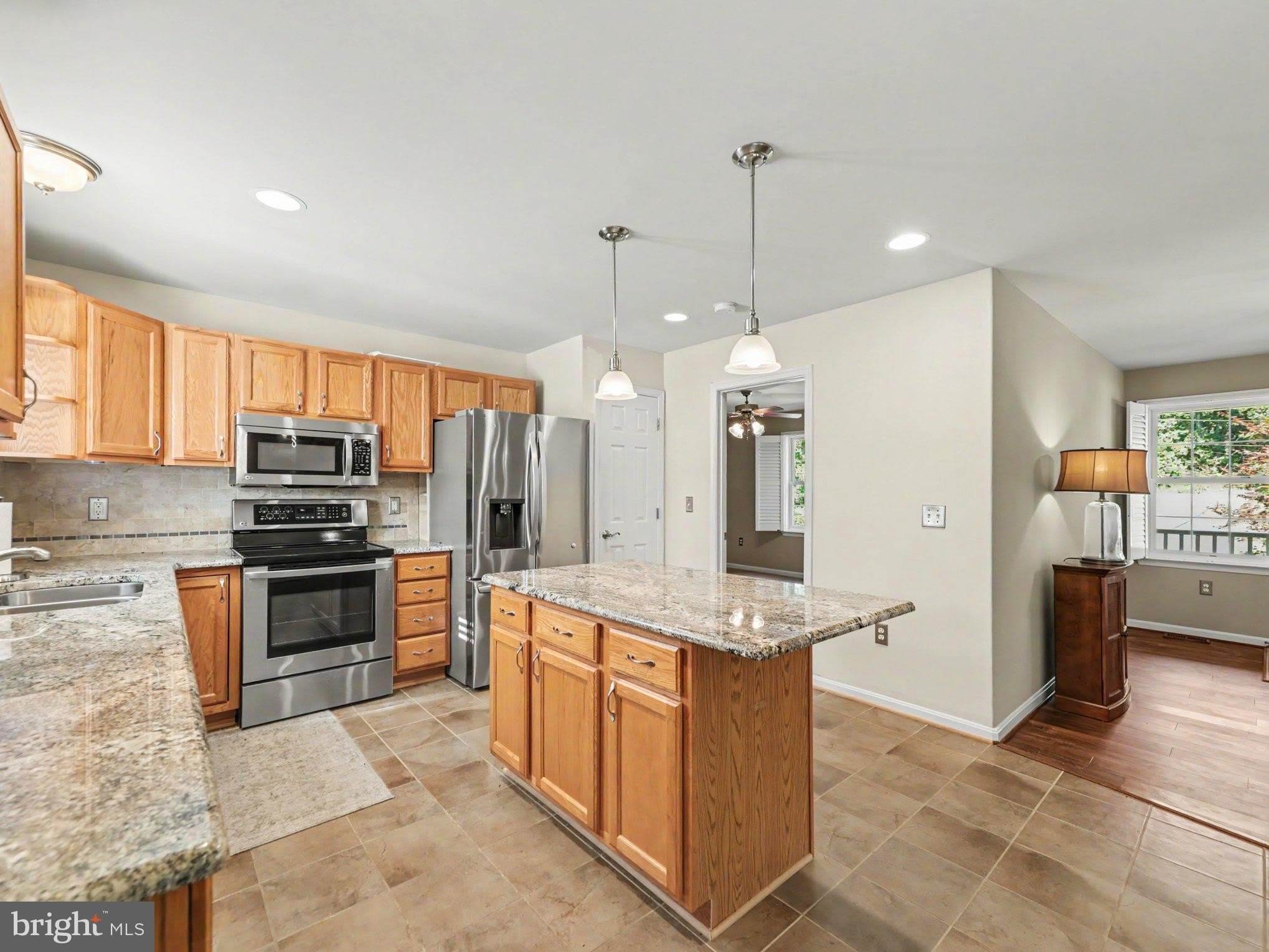 75 WILLIAM AND MARY – photo 4