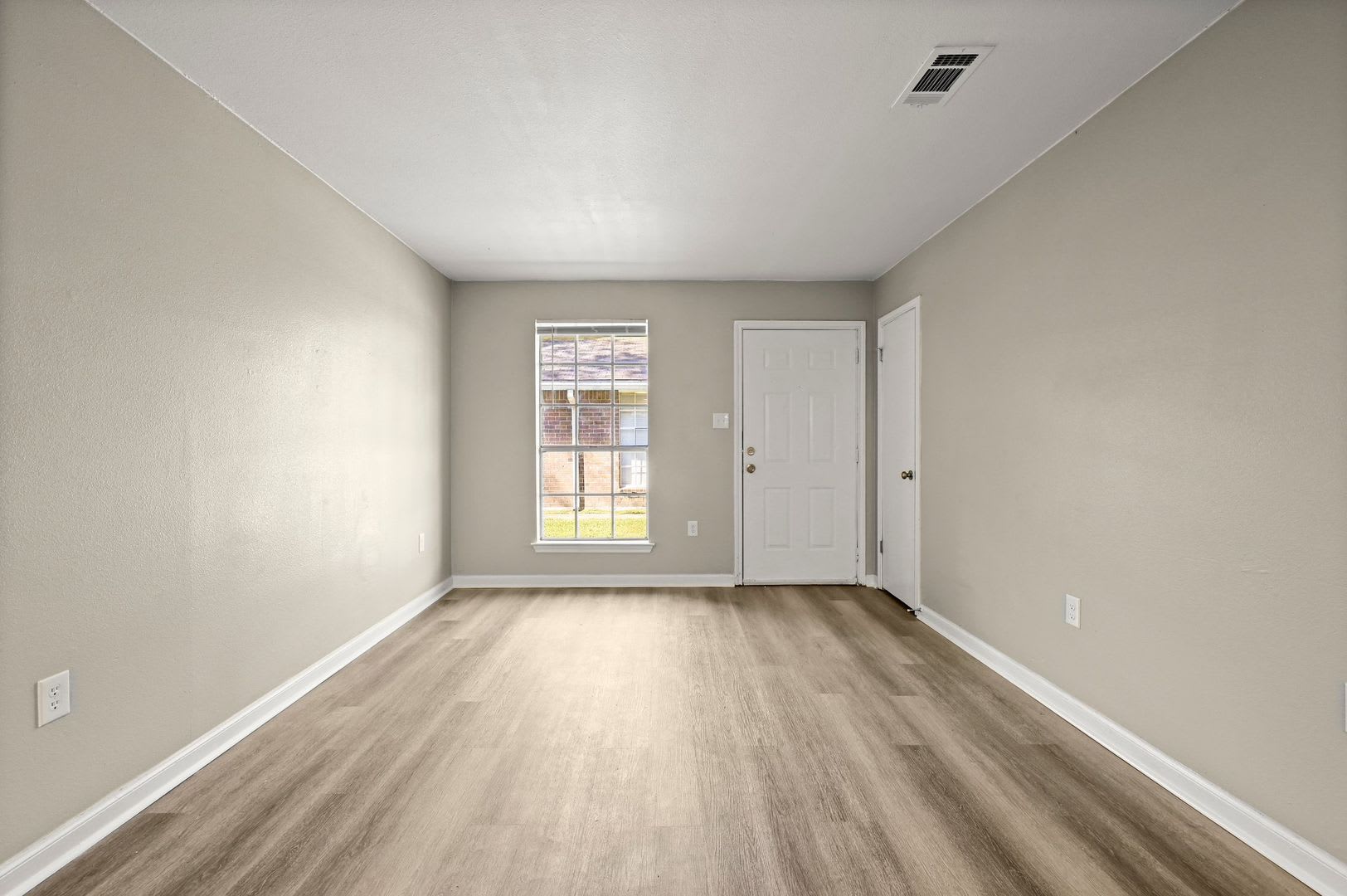 12023 Roddy 2 BR 1 Bath Remodel!! $1150 – photo 3