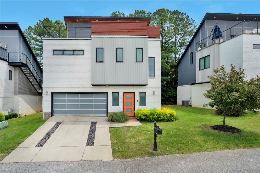 1572 N Desoto Place – photo 2