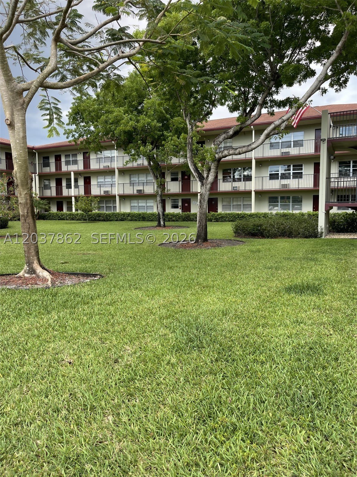 151 SW 135th Ter – photo 2