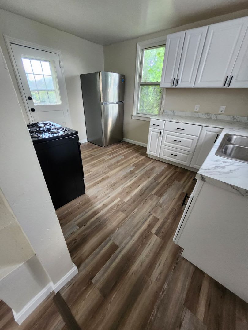 Charming 3BR Home in Braddock, Section 8 Considered!! – photo 4