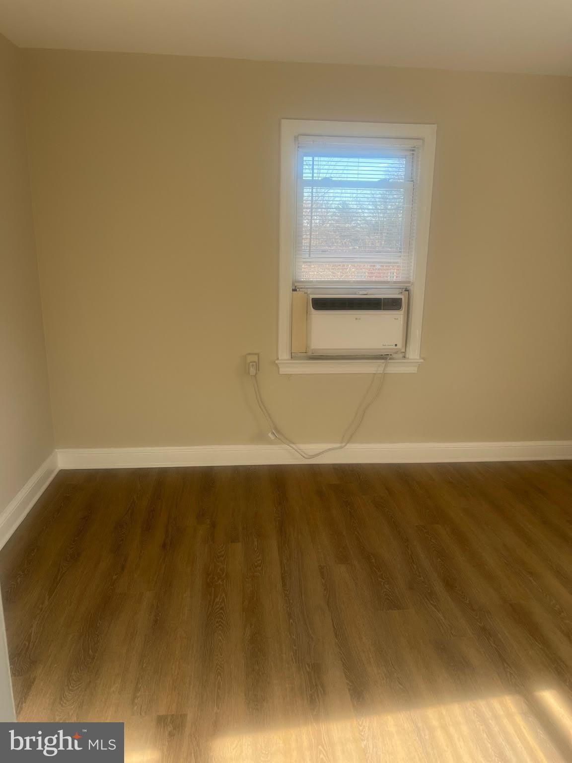 8507 FLOWER Avenue – photo 3