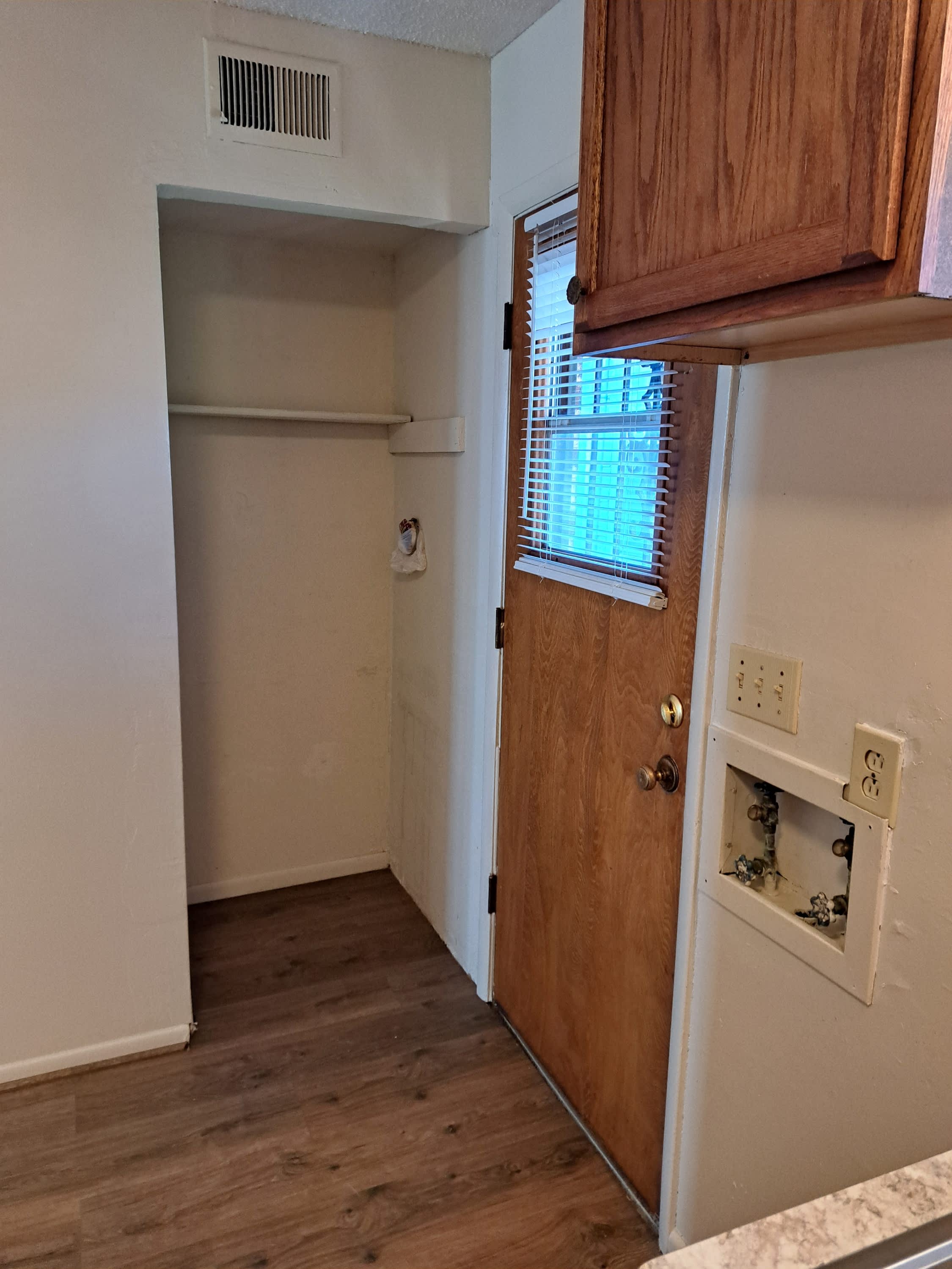 1674-I 11th Place South – photo 5