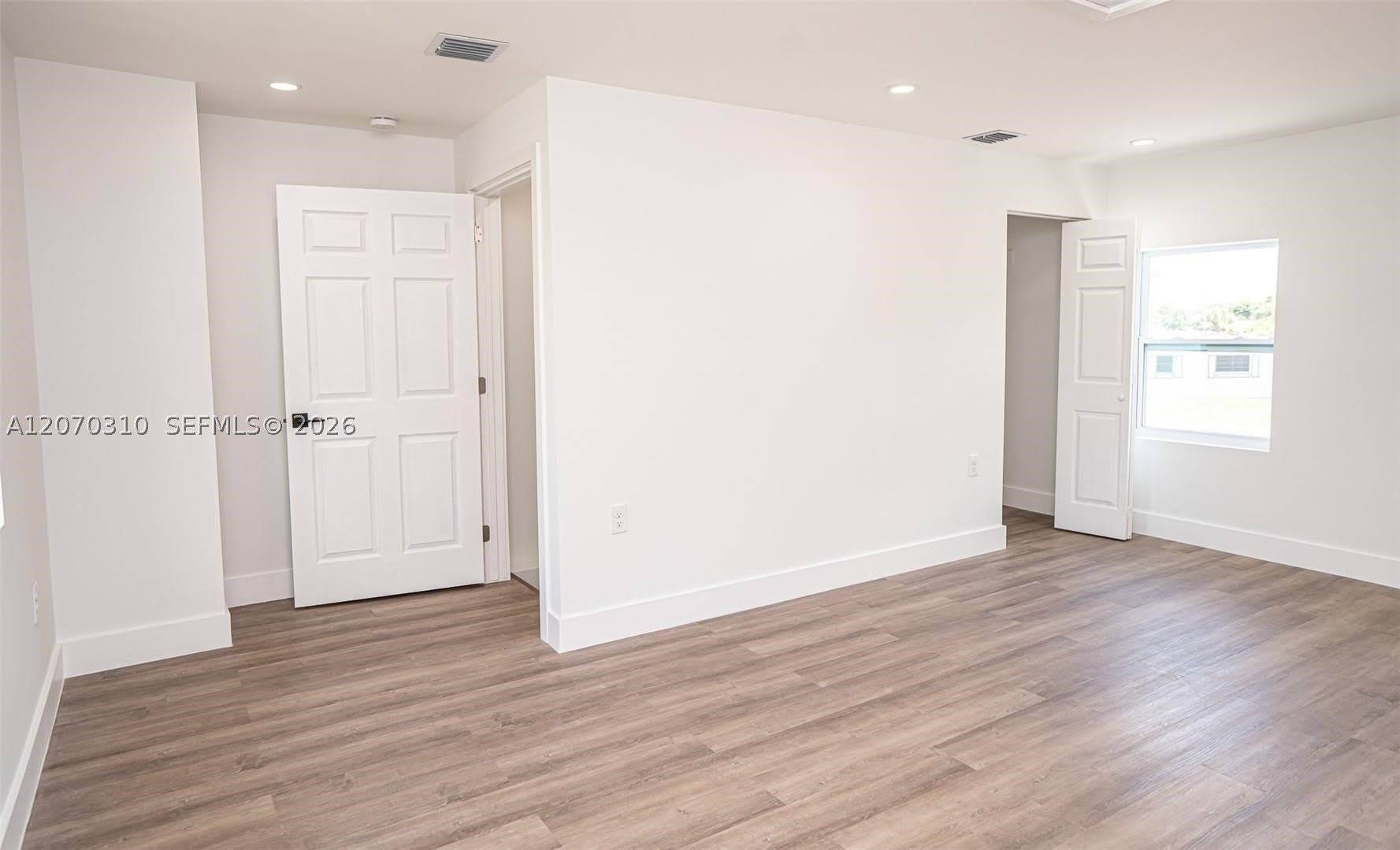 20720 NW 34 Avenue – photo 5