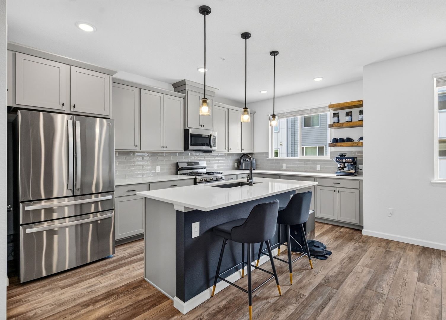Spacious 4BR Townhome in Colorado Springs – photo 1