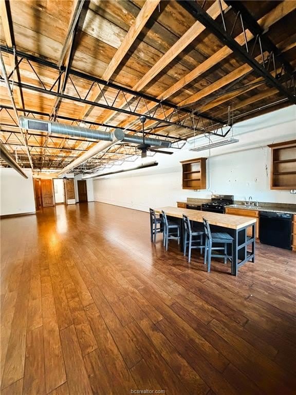 211 N Main Street – photo 4