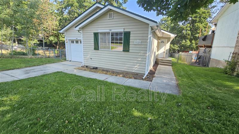 3127 E 18th Ave – photo 1