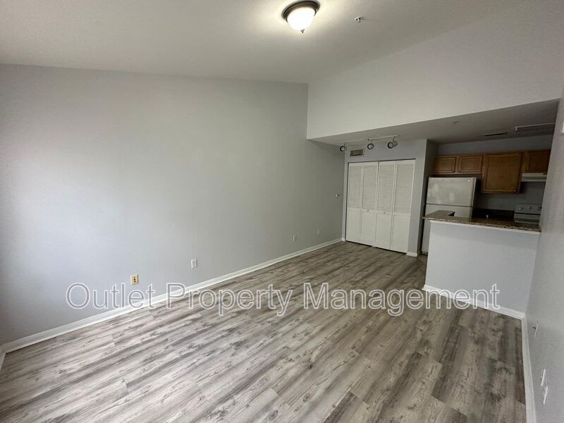 9045 Lee Vista Blvd. – photo 3