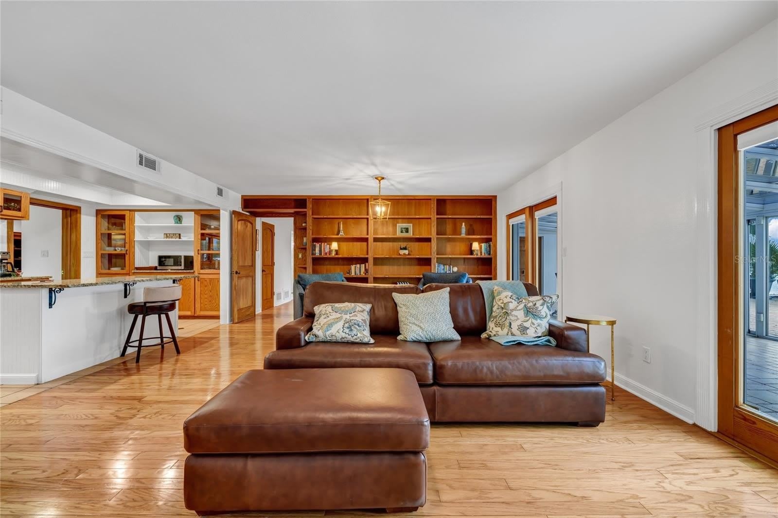 6659 LAKE CANE Drive – photo 4