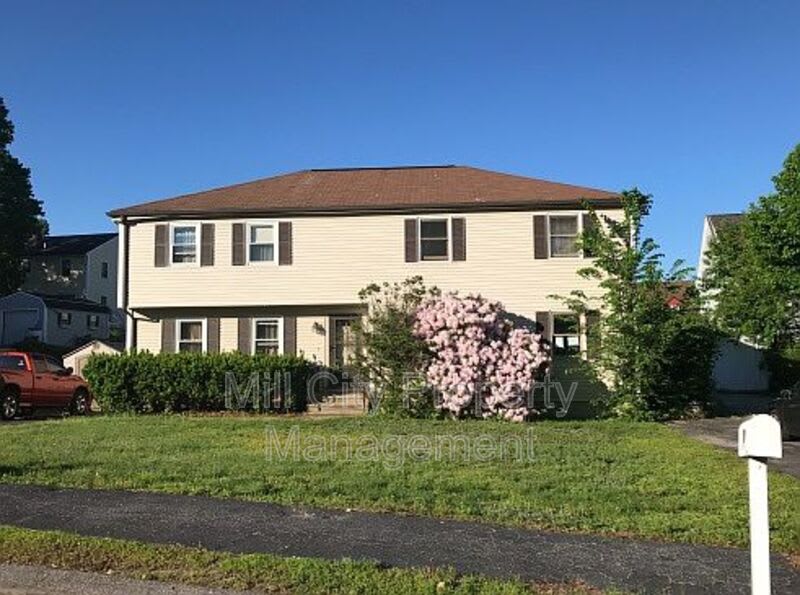15 Brian Avenue Unit R R – photo 2