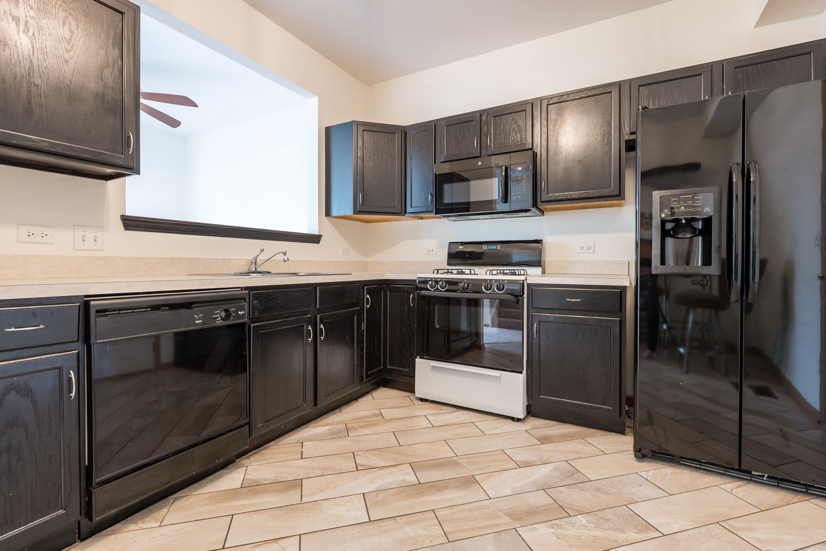 768 County Line Road – photo 5