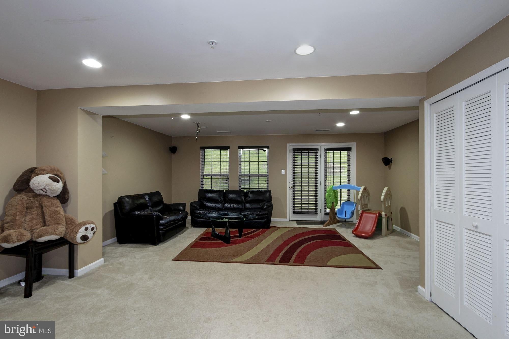 7055 Oak Grove Way – photo 5