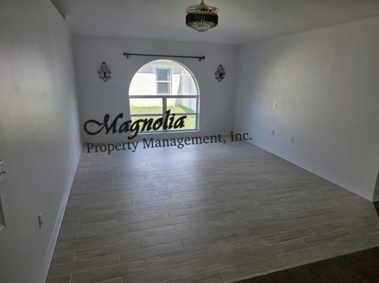 Apopka 4 Bedroom 2 Bathroom – photo 4