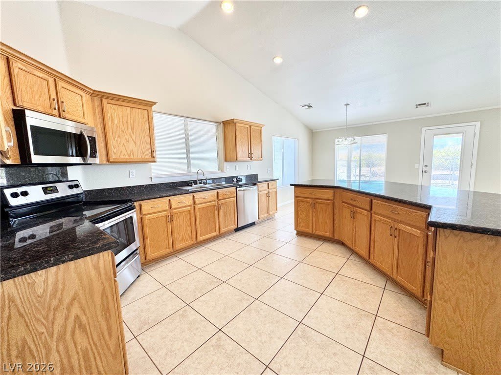 2281 S Zuni Avenue – photo 4