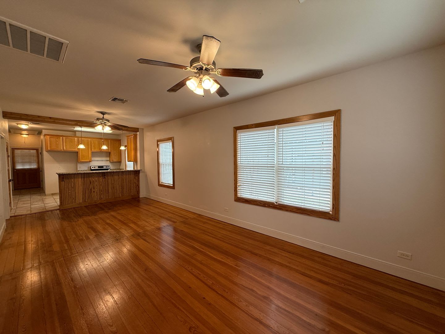 Updated 1926 Craftsman Style 3 1 Cute Front Porch No Capet Nbisd – photo 4