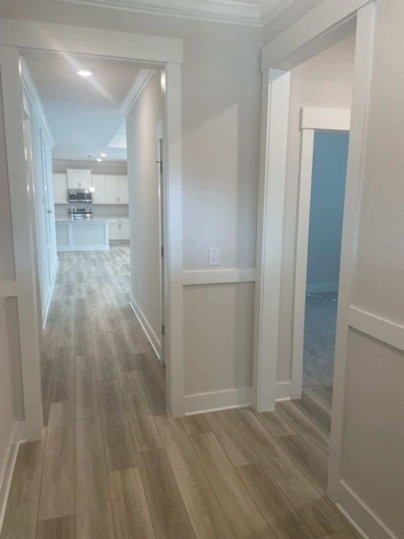 4 Bedroom 2 Bathroom Minutes From Local Beach – photo 2