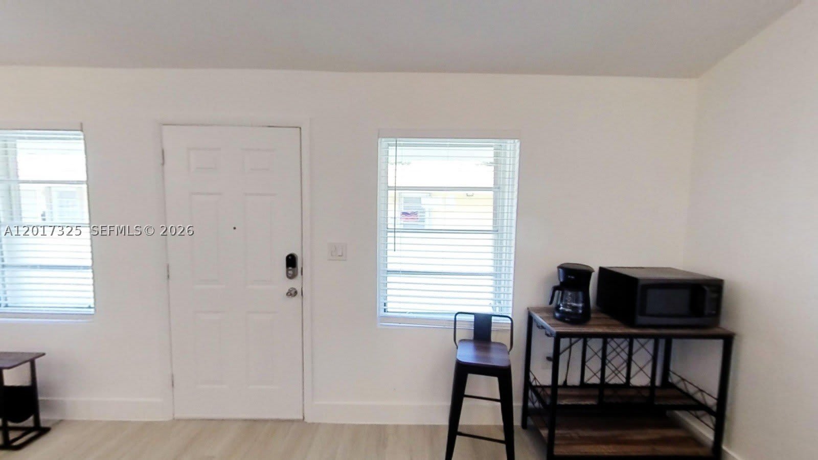 840 SW 7th St – photo 4