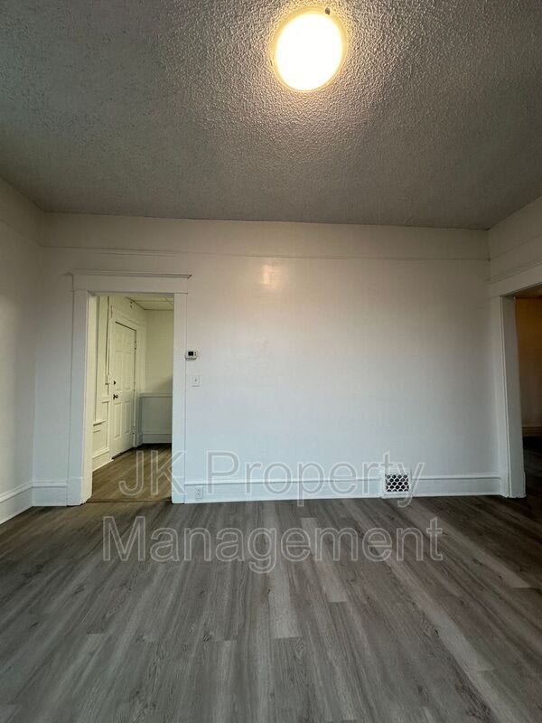 604 2nd Ave S – photo 5