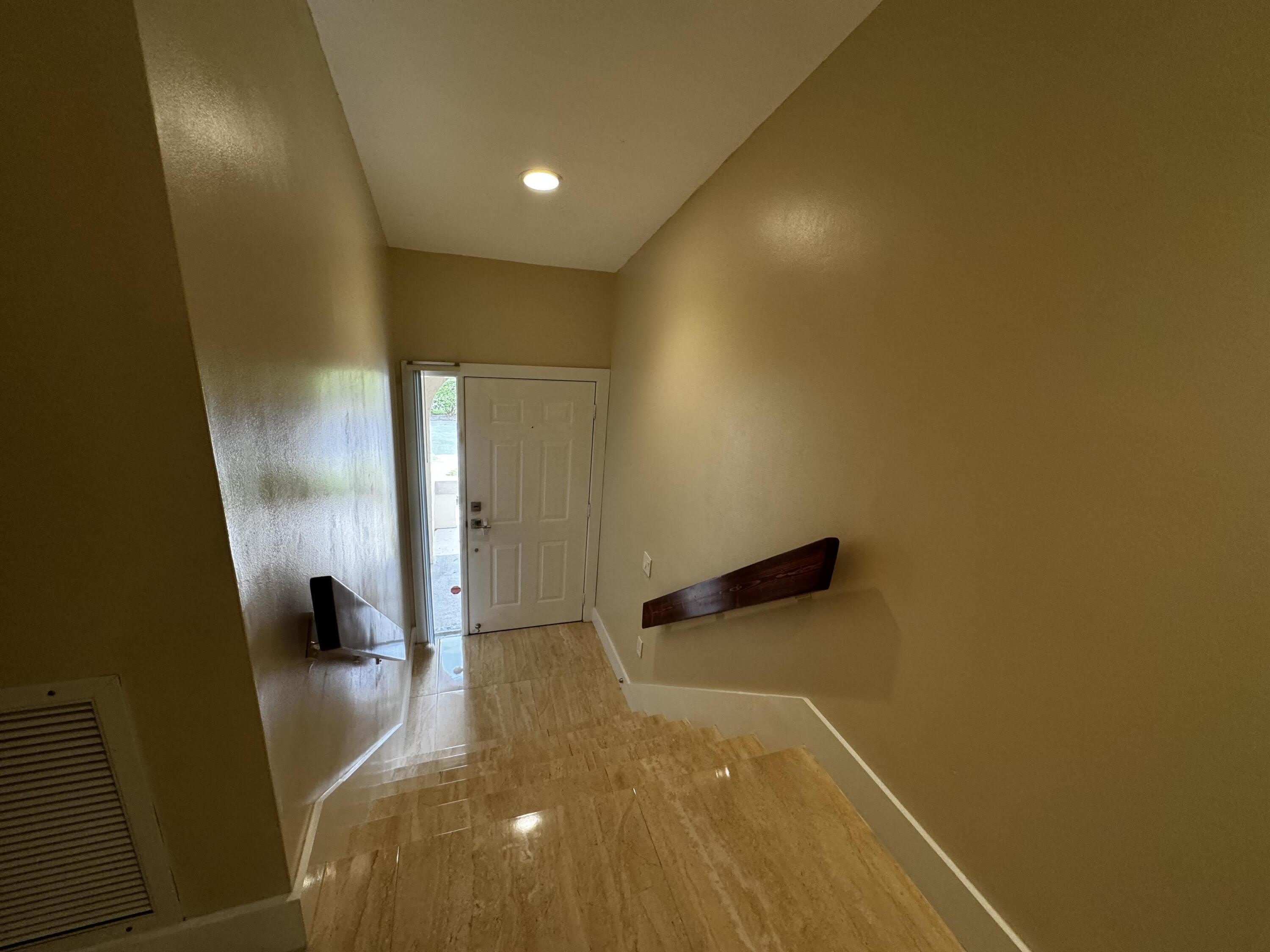 5520 Coach House Circle – photo 5