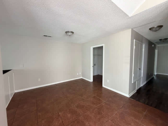 4554 Rosswood Drive – photo 3