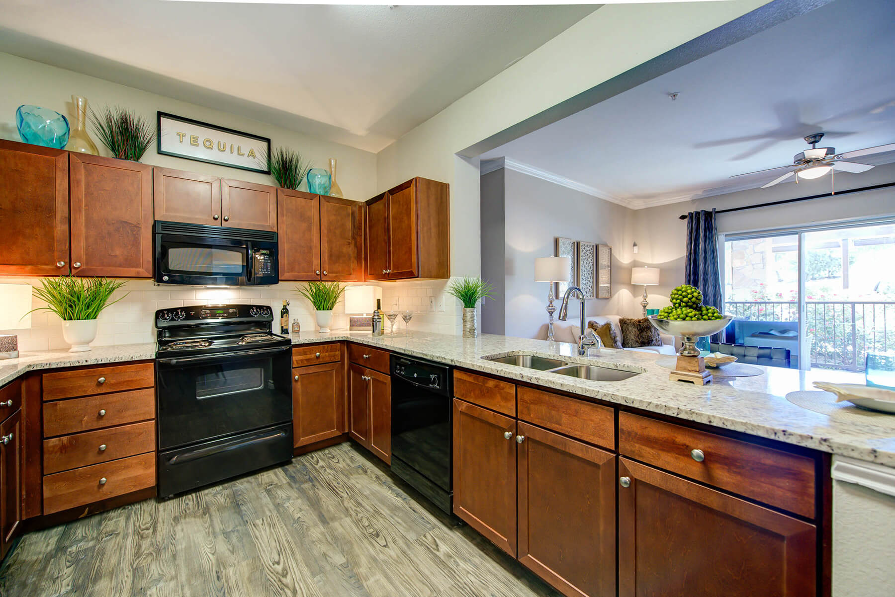 Callista Hill Country Apartments – photo 4