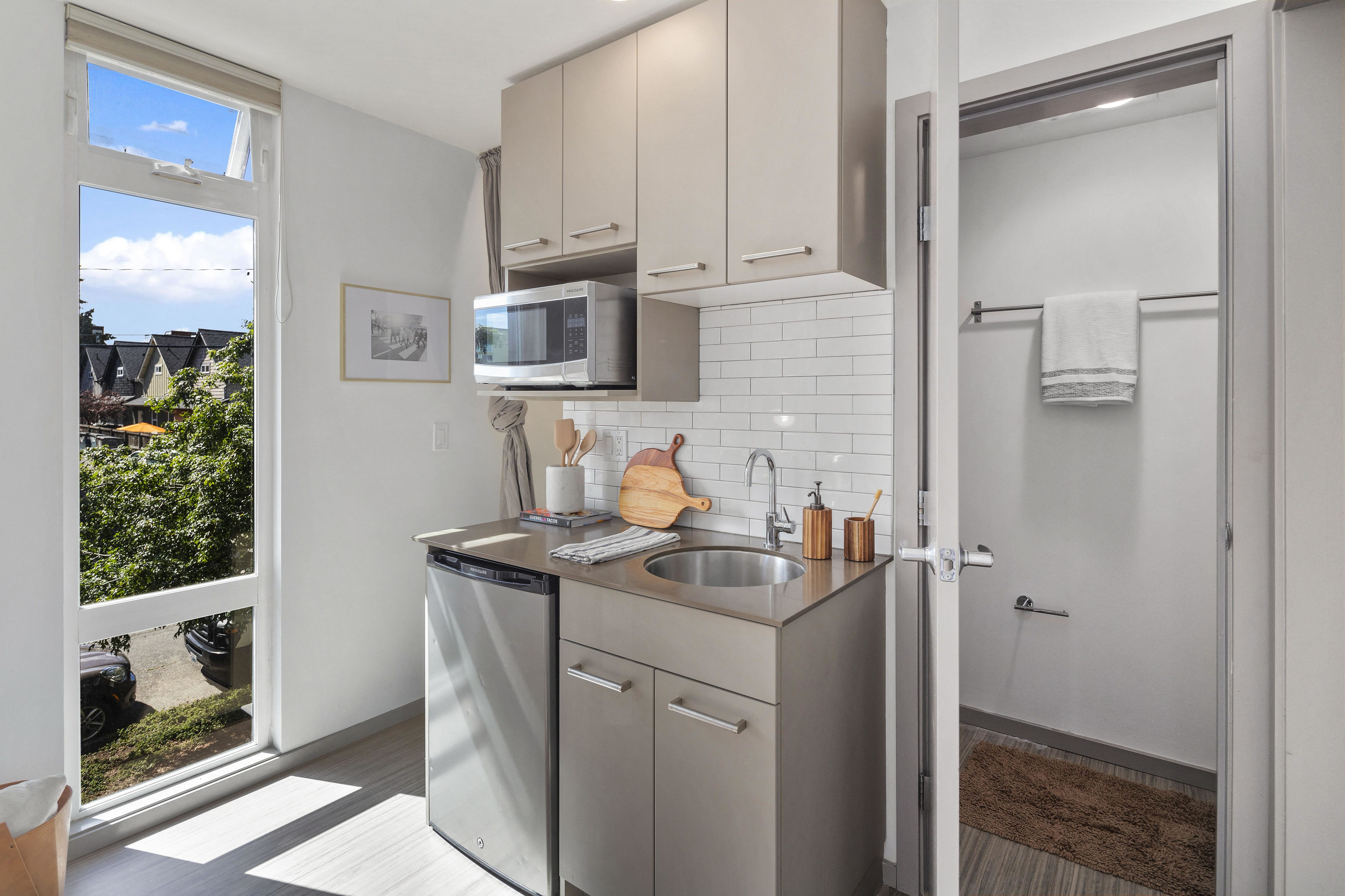 5902 Ballard Apartments – photo 2