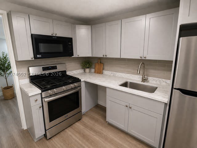 5537 NW 5th Ave – photo 2