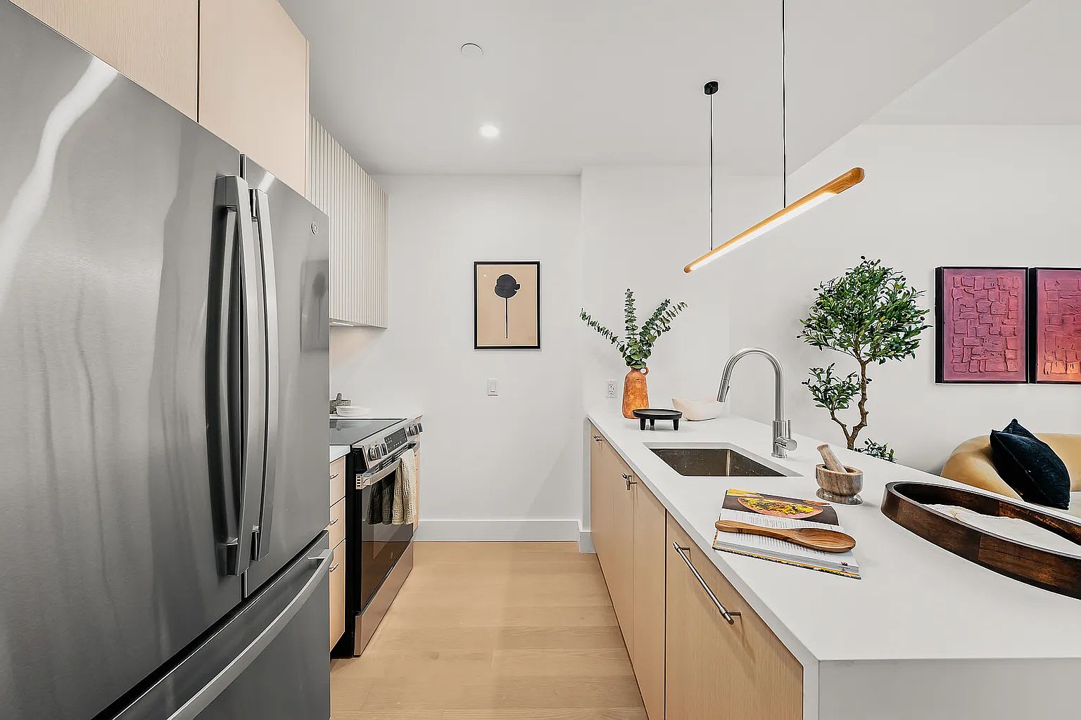 250 West 49Th Street – photo 3