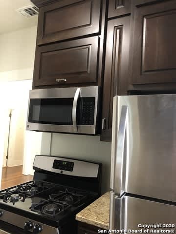 802 Indianola St – photo 4