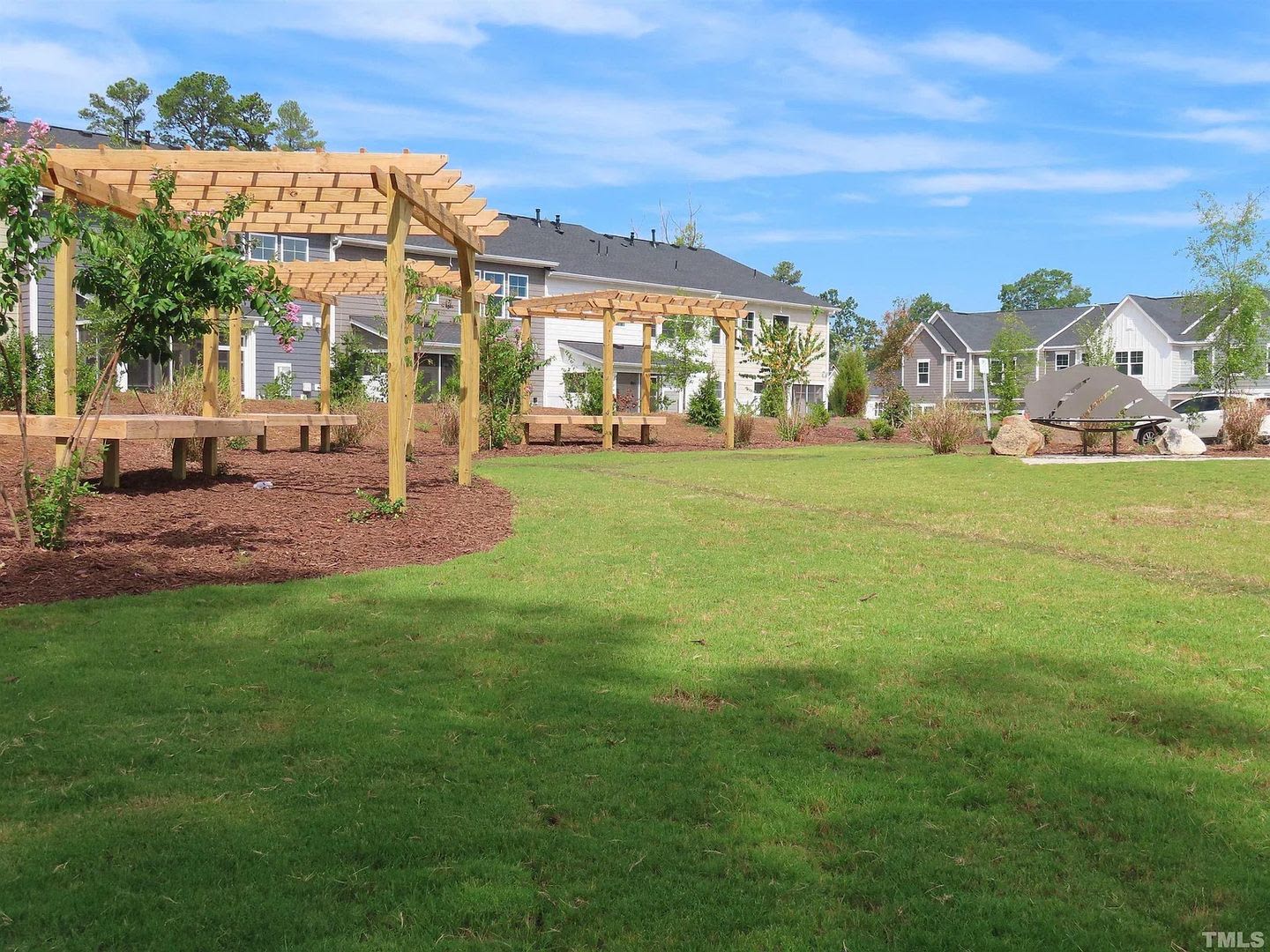 Room in 4 Bedroom Townhome at 1528 Chirping Bird Ln – photo 5