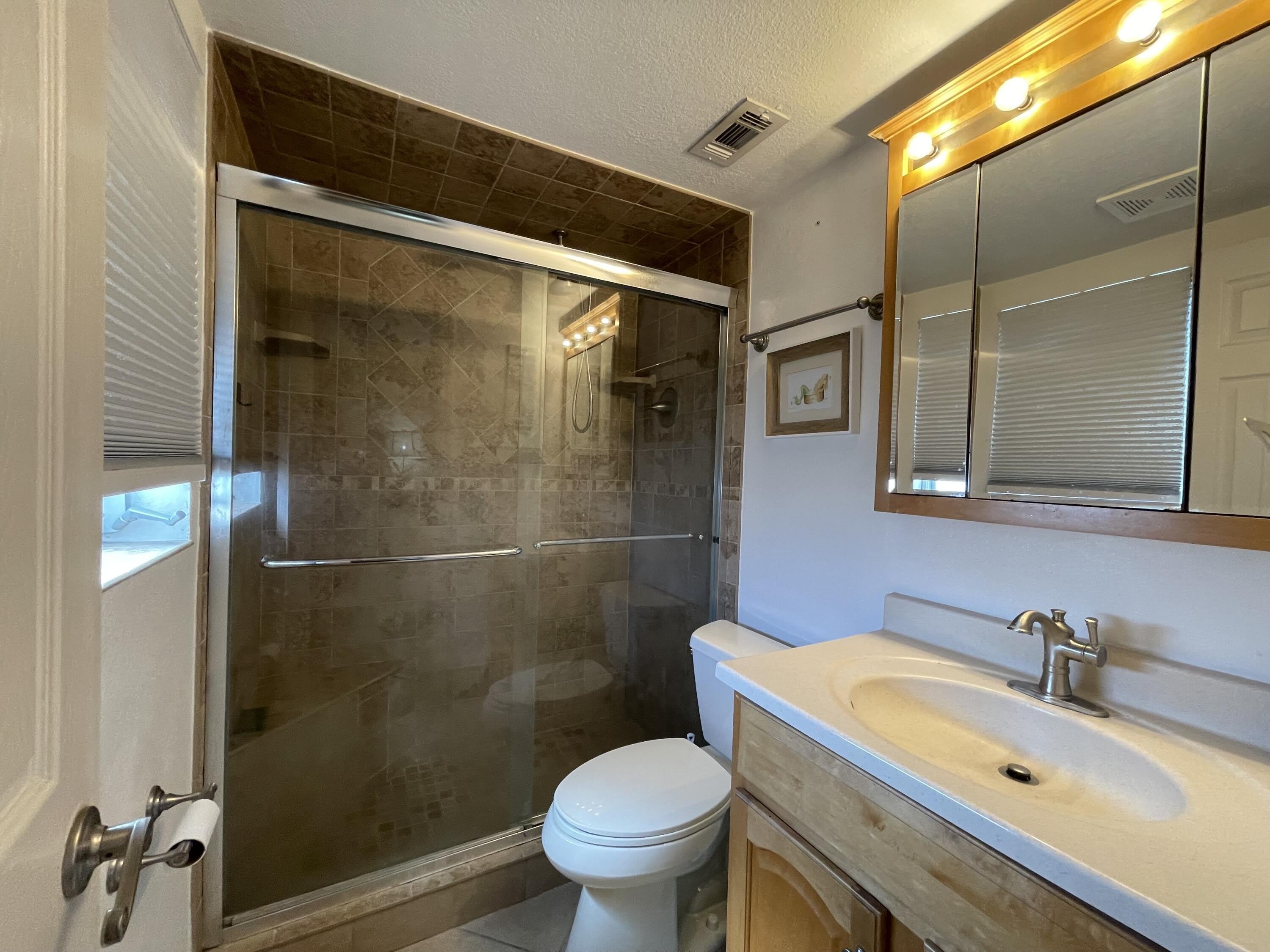 229 SE 1st Avenue – photo 5