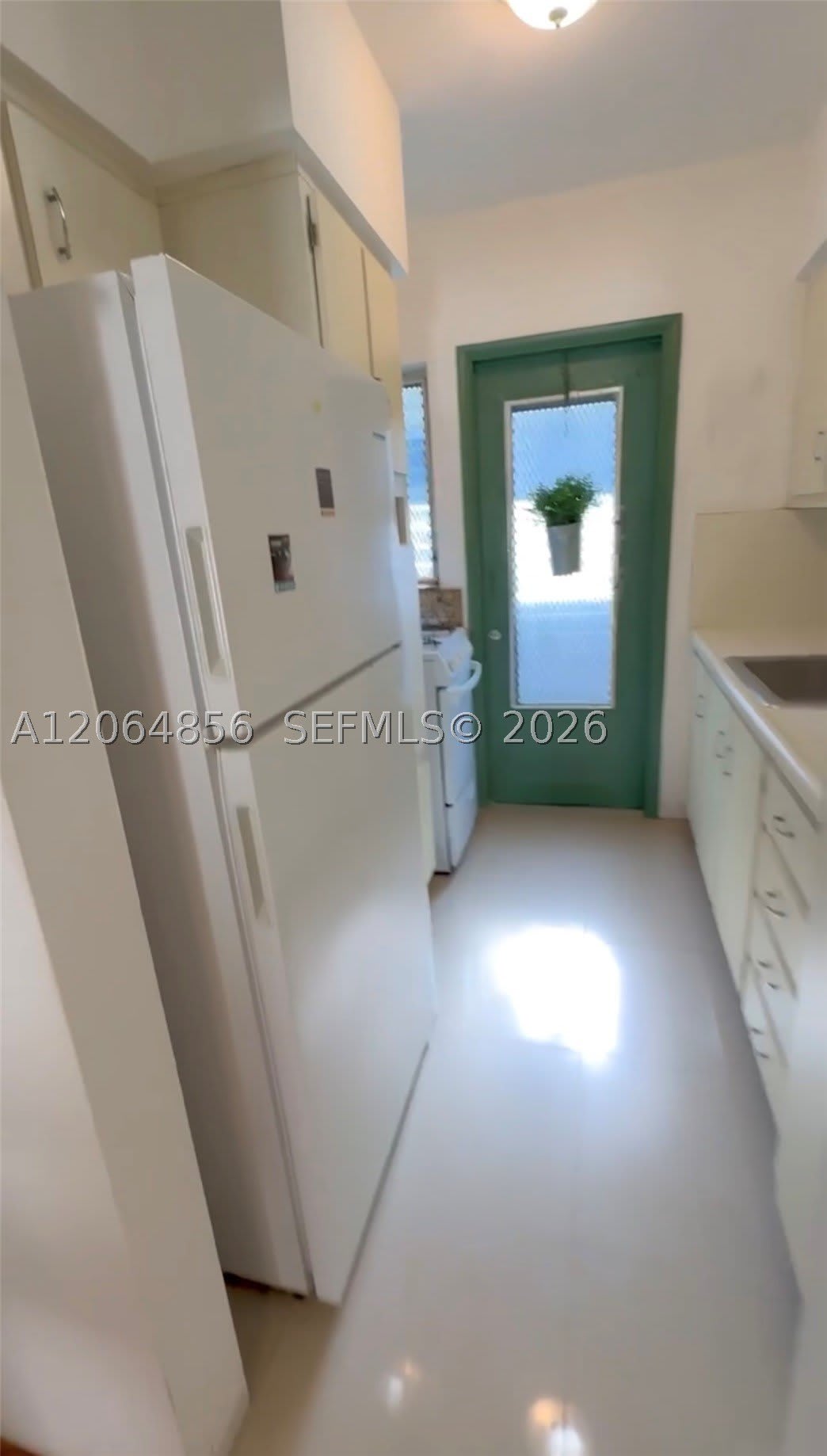 644 Meridian Ave – photo 4