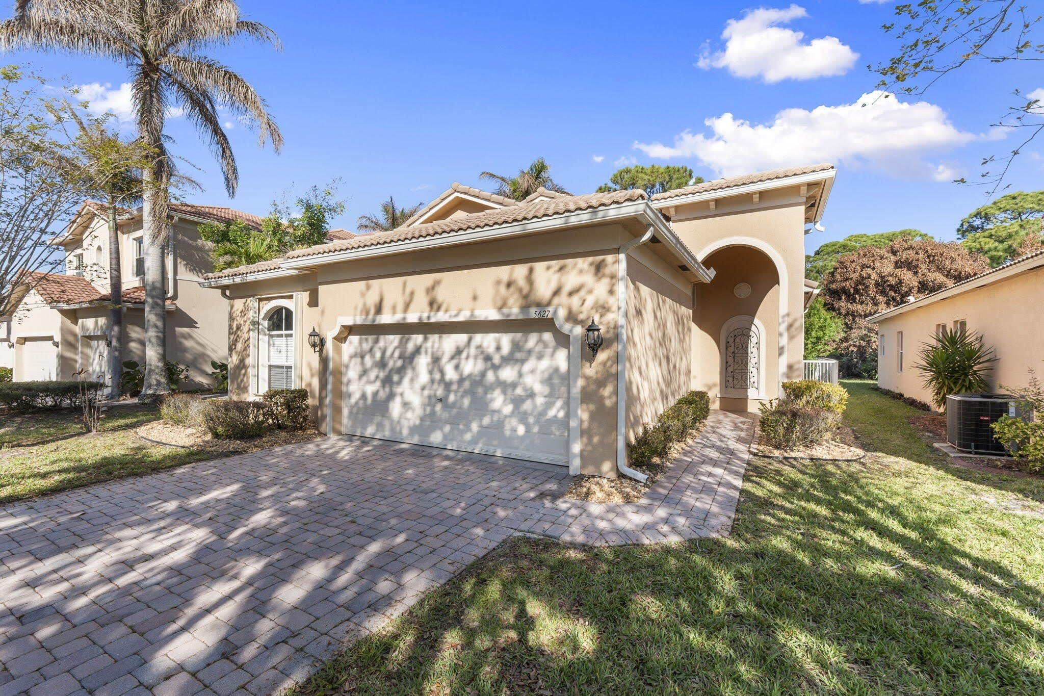 5627 Sunberry Circle – photo 3