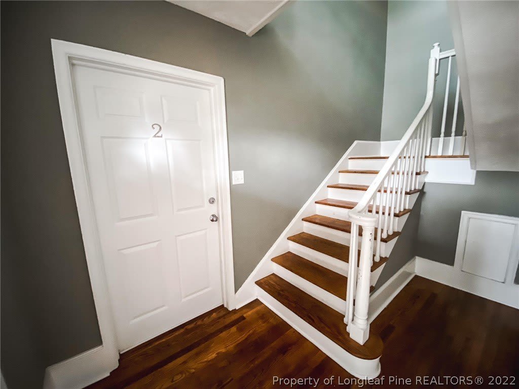 210 E 16th Street – photo 3