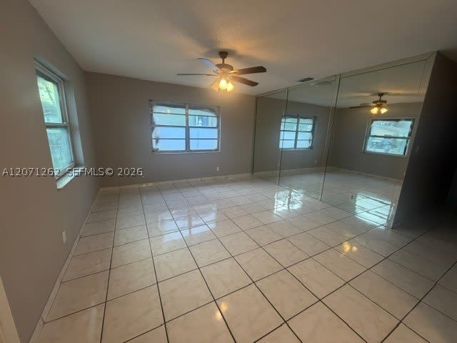 2571 NW 5th St – photo 3